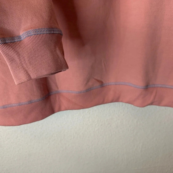 SHANIA TWAIN “That Don’t Impress Me Much” Large Blush Sweatshirt BNWT - Picture 4 of 8